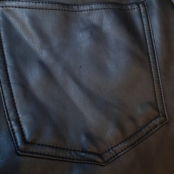 Design Lab Faux Leather Straight Fit Cropped Ankle Pants Stretch Lined 5 Pocket - Picture 11 of 14